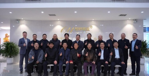 探秘现代农业新标杆：《河南人物》联谊会走进欧特农业厂家